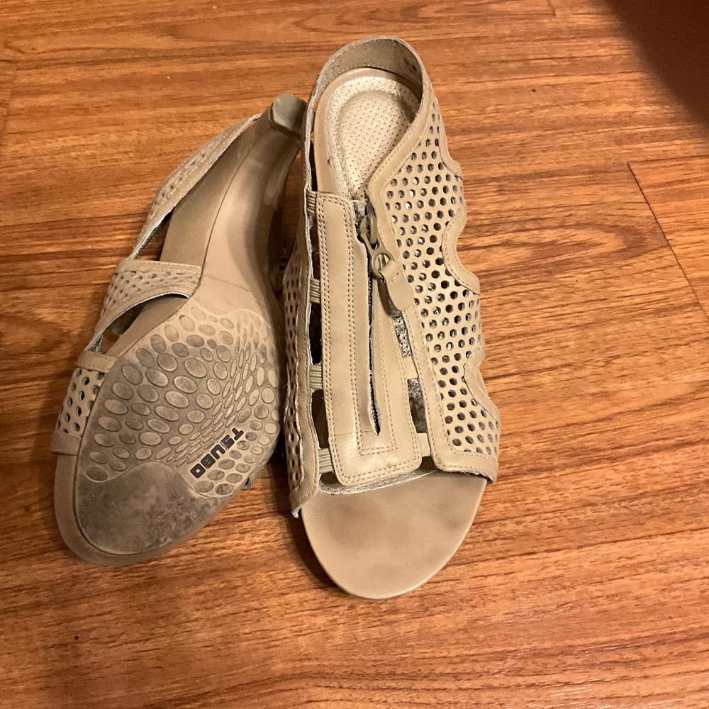 Sandal/heel